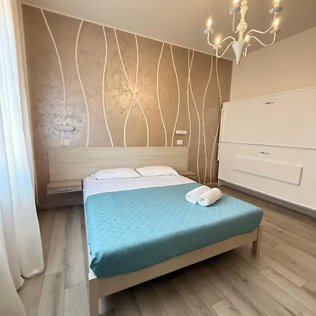 Mar Ricco 5 *
